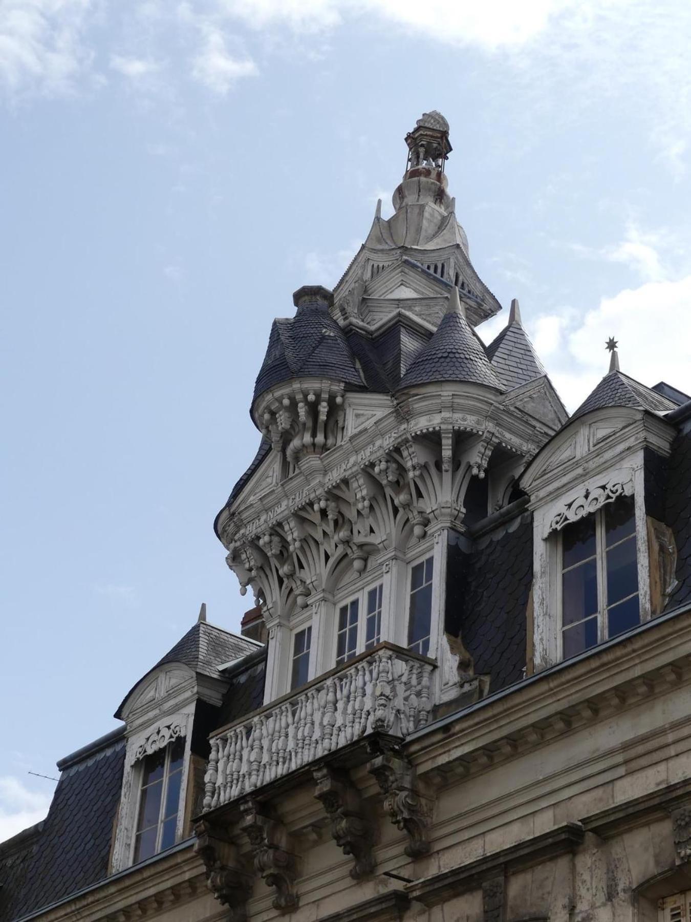 Maison A La Guitarde - Hotel Particulier Hippolyte Châteauroux Esterno foto