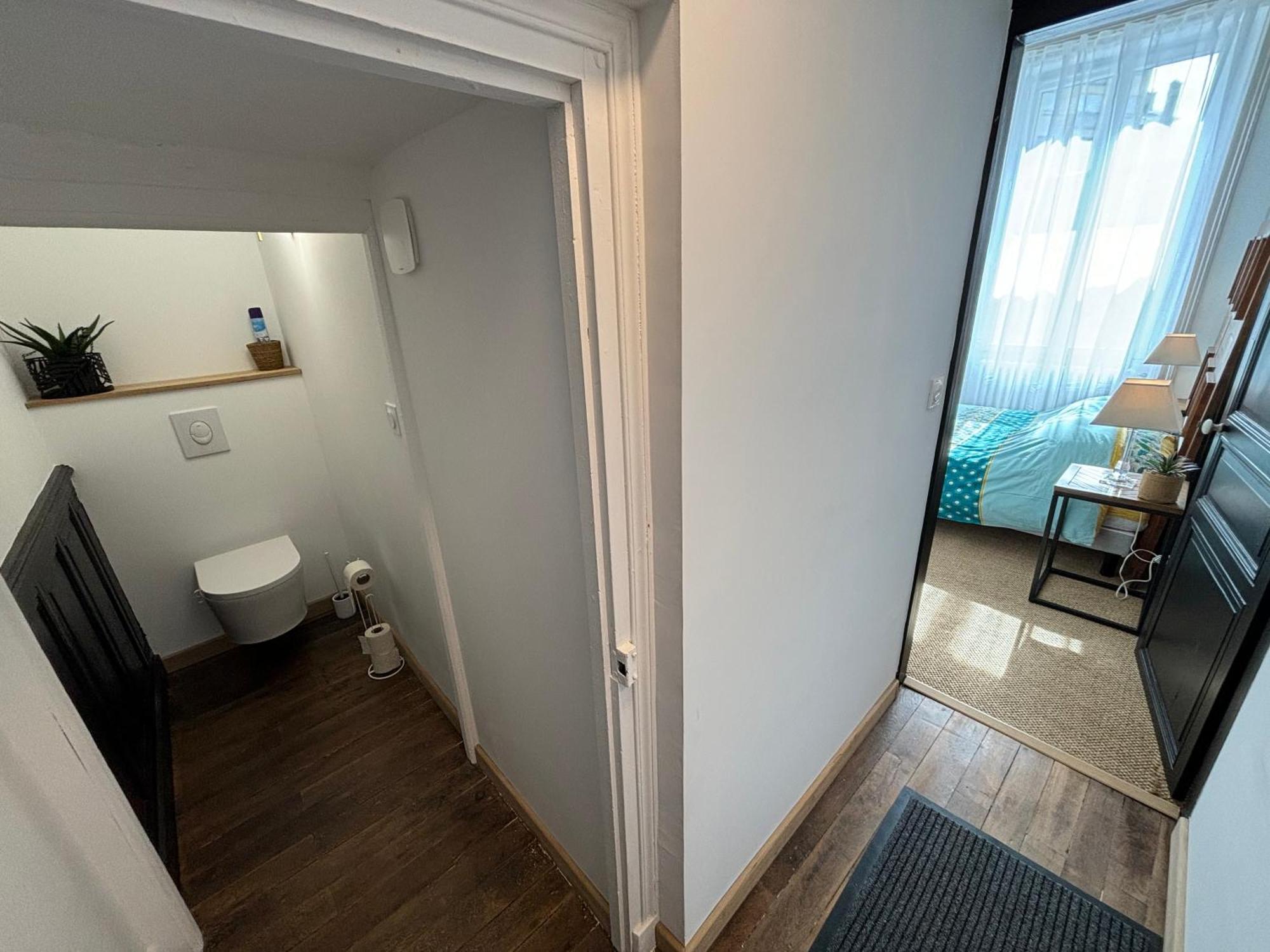 Maison A La Guitarde - Hotel Particulier Hippolyte Châteauroux Esterno foto